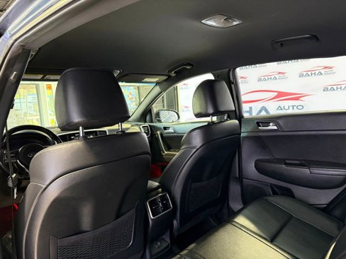 Used 2020 Kia Sportage S image 29