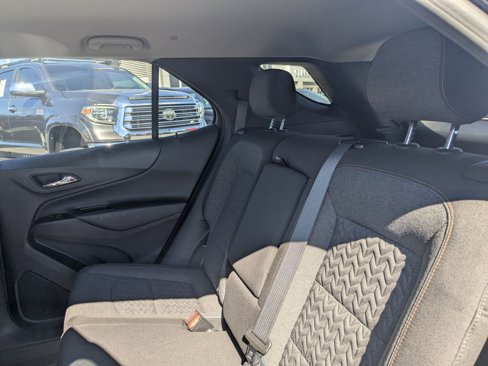 Used 2022 Chevrolet Equinox LT image 27