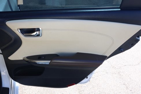Used 2013 Toyota Avalon XLE image 18