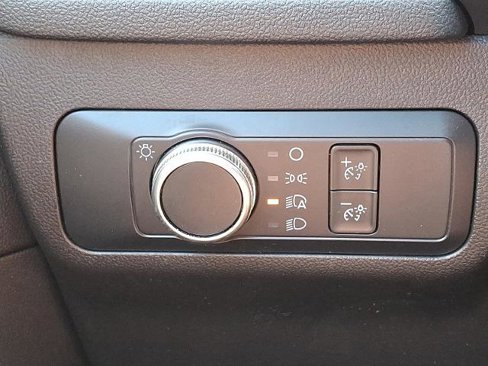 Certified 2020 Ford Escape SE image 23