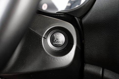 Used 2021 Jeep Renegade Latitude w/ Sun & Sound Group image 30