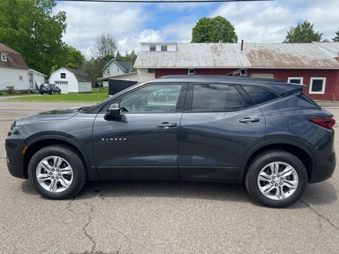 Used 2022 Chevrolet Blazer LT image 2