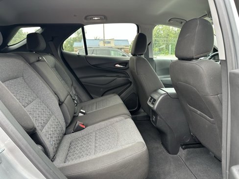 Used 2023 Chevrolet Equinox LT image 11