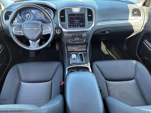 Certified 2022 Chrysler 300 Touring w/ Sport Appearance Package image 16