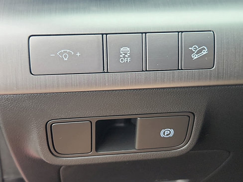Used 2024 Hyundai Kona SEL image 25