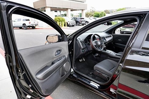 Used 2021 Honda HR-V Sport image 38