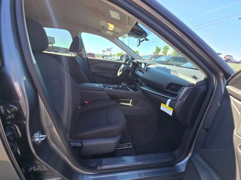 New 2025 Nissan Rogue S image 11