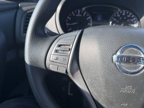 Used 2014 Nissan Altima 2.5 S w/ Display Audio Package image 14