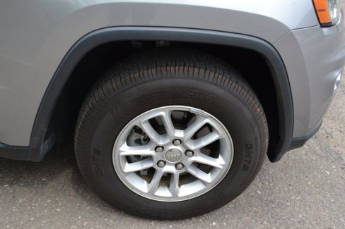 Used 2018 Jeep Grand Cherokee Laredo image 38