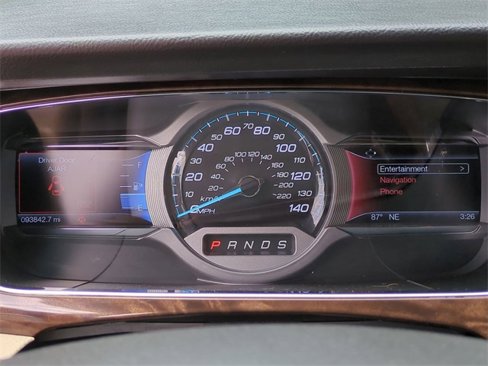 Used 2019 Ford Taurus Limited image 16