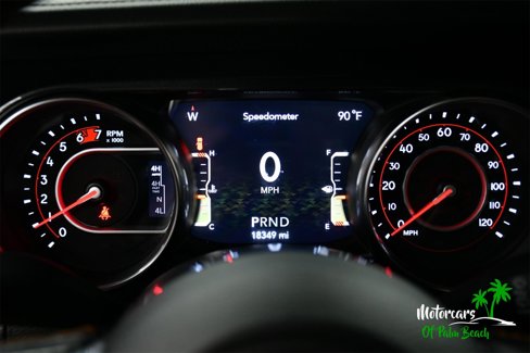 Used 2022 Jeep Wrangler Unlimited Rubicon w/ Dual Top Group image 36