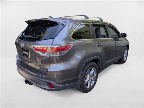 Used 2014 Toyota Highlander Limited image 5