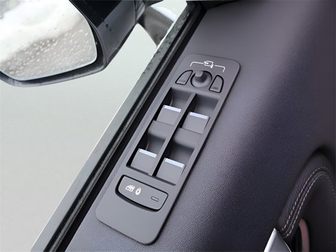 New 2025 Land Rover Discovery Sport Dynamic SE image 45