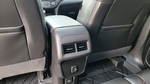 Used 2022 Chevrolet Equinox RS w/ RS Leather Package image 57