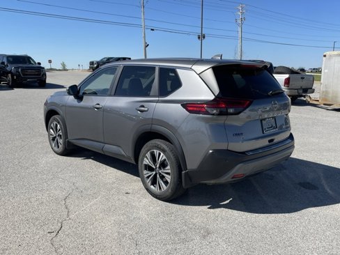 Used 2023 Nissan Rogue SV image 5