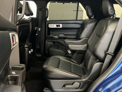 Used 2020 Ford Explorer Limited w/ Class III Trailer Tow Package image 23