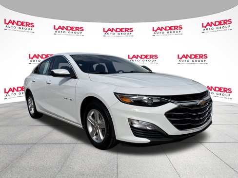 Used 2024 Chevrolet Malibu LS w/ Driver Confidence Package image 1