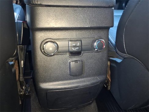 Used 2018 Ford Explorer XLT w/ Equipment Group 202A image 11