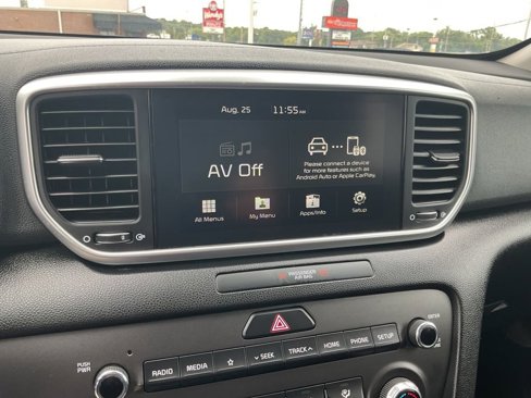 Used 2022 Kia Sportage LX image 18