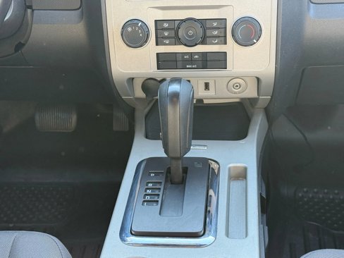 Used 2011 Ford Escape XLT image 27