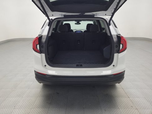 Used 2022 GMC Terrain SLE w/ Driver Convenience Package image 29