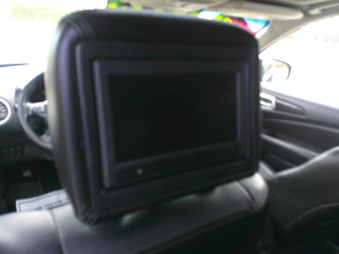 Used 2013 Nissan Pathfinder Platinum w/ Platinum Premium Pkg image 13