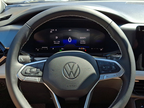New 2025 Volkswagen Taos S image 9