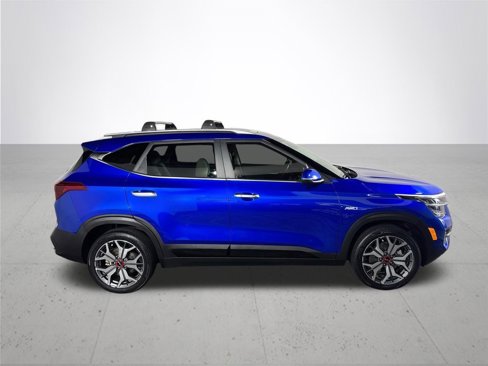 Used 2023 Kia Seltos SX w/ SX Sunroof Package image 5