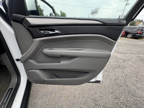 Used 2011 Cadillac SRX 2WD image 57
