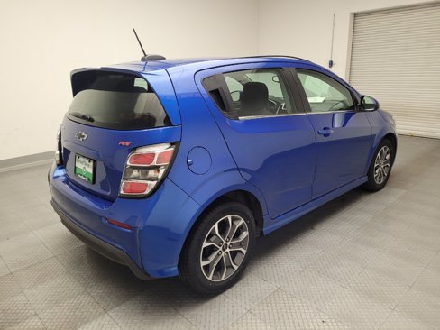 Used 2020 Chevrolet Sonic LT image 9