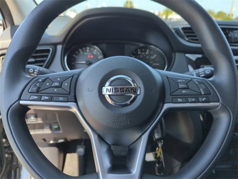 Certified 2021 Nissan Rogue Sport S image 38