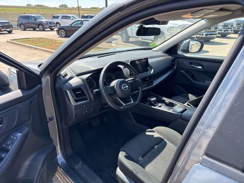 Used 2024 Nissan Rogue SV image 19
