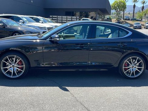Used 2025 Genesis G70 2.5T image 12