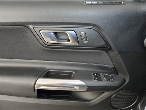 Used 2022 Ford Mustang Coupe image 18