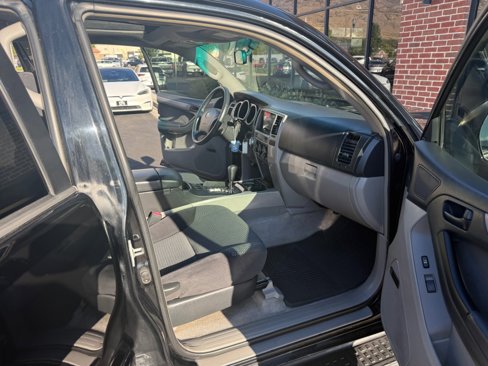 Used 2005 Toyota 4Runner SR5 image 16