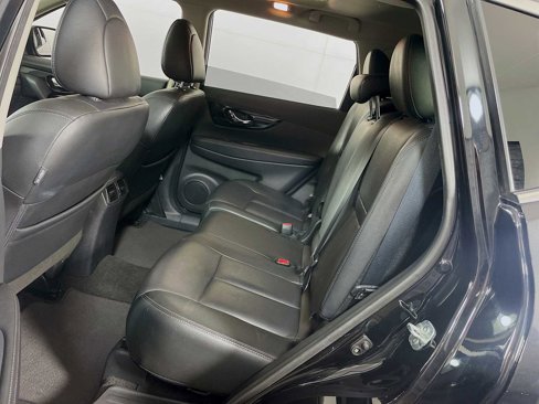 Used 2019 Nissan Rogue SL w/ Premium Package image 23