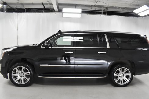 Used 2016 Cadillac Escalade ESV Luxury image 8
