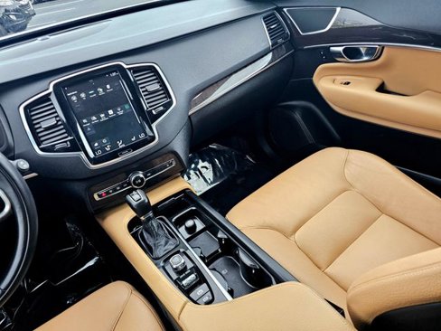 Used 2018 Volvo XC90 T6 Momentum w/ Convenience Package image 34