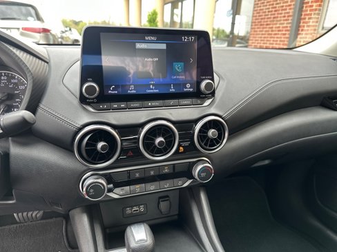 Used 2022 Nissan Sentra SV image 16