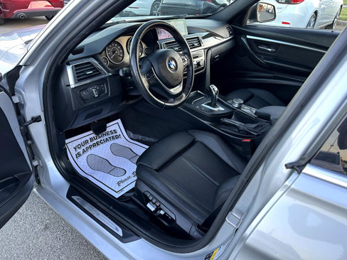 Used 2017 BMW 330i xDrive Sedan image 7