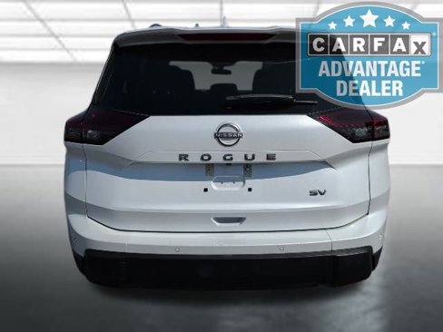 Used 2024 Nissan Rogue SV image 31