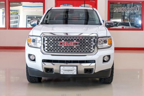 Used 2019 GMC Canyon Denali image 9