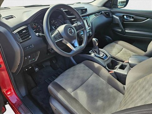 Used 2020 Nissan Rogue Sport SV image 9