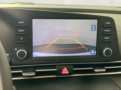 Used 2023 Hyundai Elantra SEL image 13