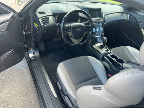 Used 2014 Hyundai Genesis 2.0T image 5