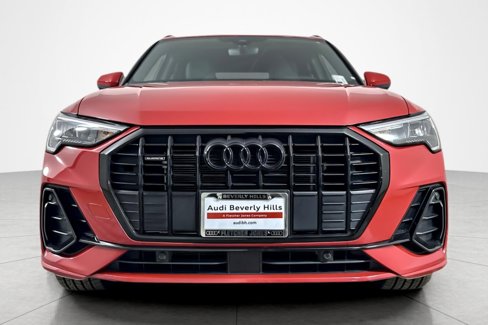 Used 2022 Audi Q3 2.0T Premium w/ Black Optic Sport Package image 8