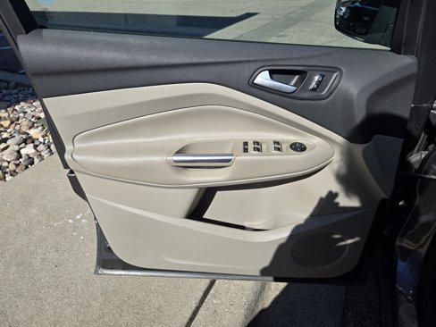 Used 2016 Ford Escape SE w/ SE Leather Comfort Package image 21