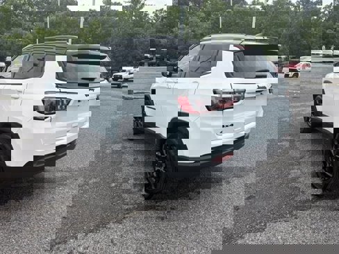 Used 2023 Jeep Compass Altitude image 7