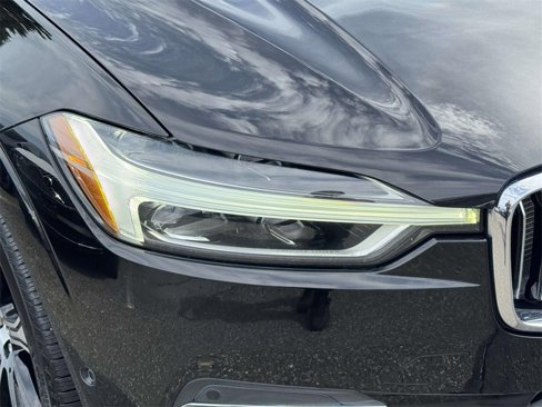 Used 2018 Volvo XC60 T6 Inscription w/ Vision Package image 7