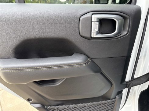 Used 2021 Jeep Wrangler Unlimited Sahara image 13